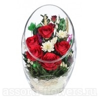Розы в скошенной вазе